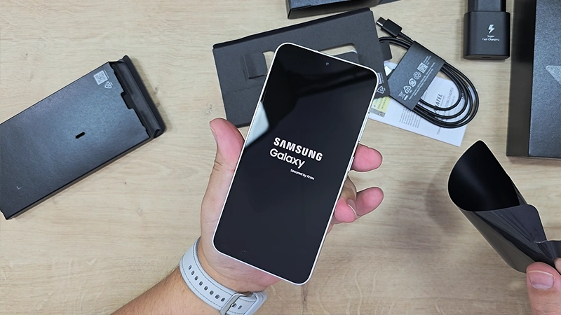 Samsung Galaxy S24 - Vale a pena - 3 - tela
